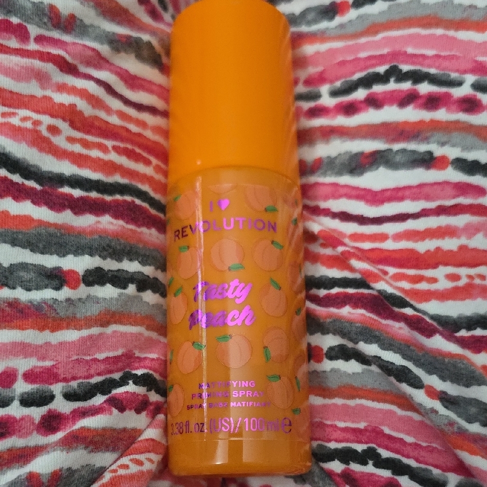 I Heart Revolution Tasty Peach Spray